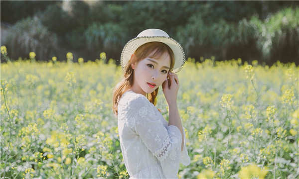 洛扎标题：想找个女人帮忙生孩子的有效解决方案，助您圆梦家庭